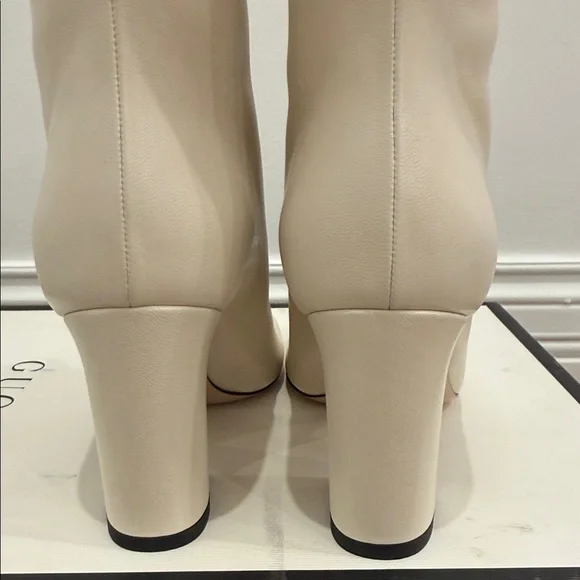 GUCCI Pearl Button Scalloped Ankle Boots Lambskin Leather Ivory 37 NWT - Picture 7 of 11